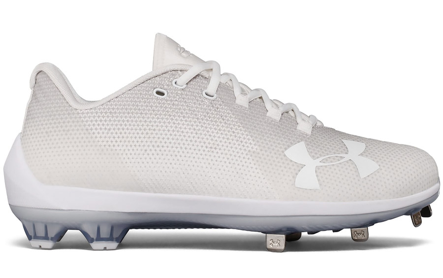 under armour white baseball cleats